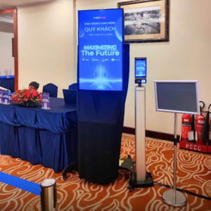 MAXIMIZING THE FUTURE MOBIFONE